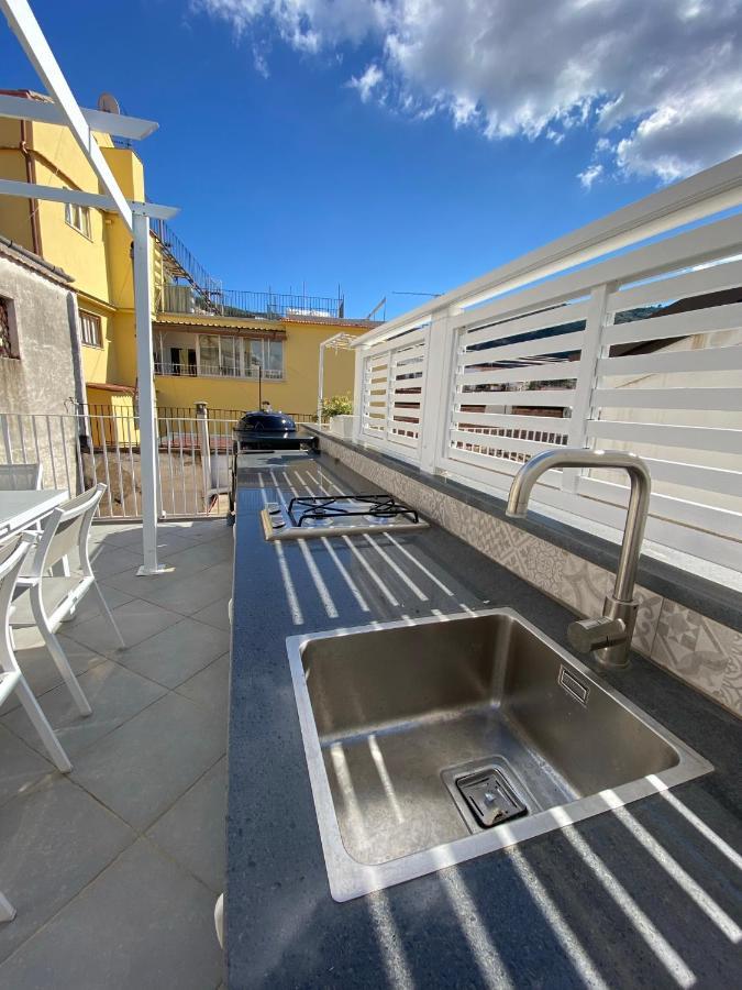 Grata Hospes - Boutique House - Rooftop Deck - Bbq Appartamento Sorrento